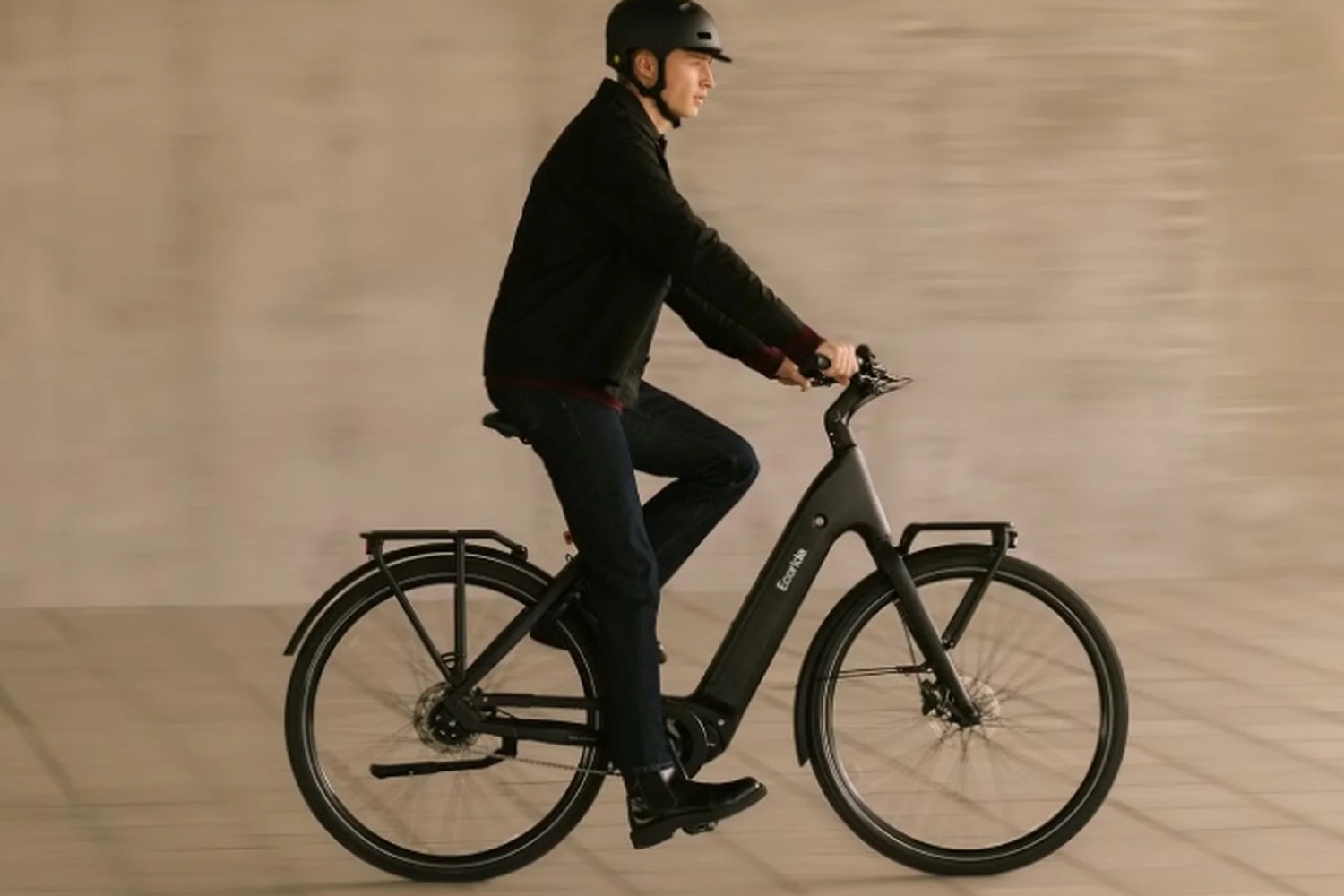 Hur långt kan en elcykel köra? – Allt om räckvidd, batteri och körstil