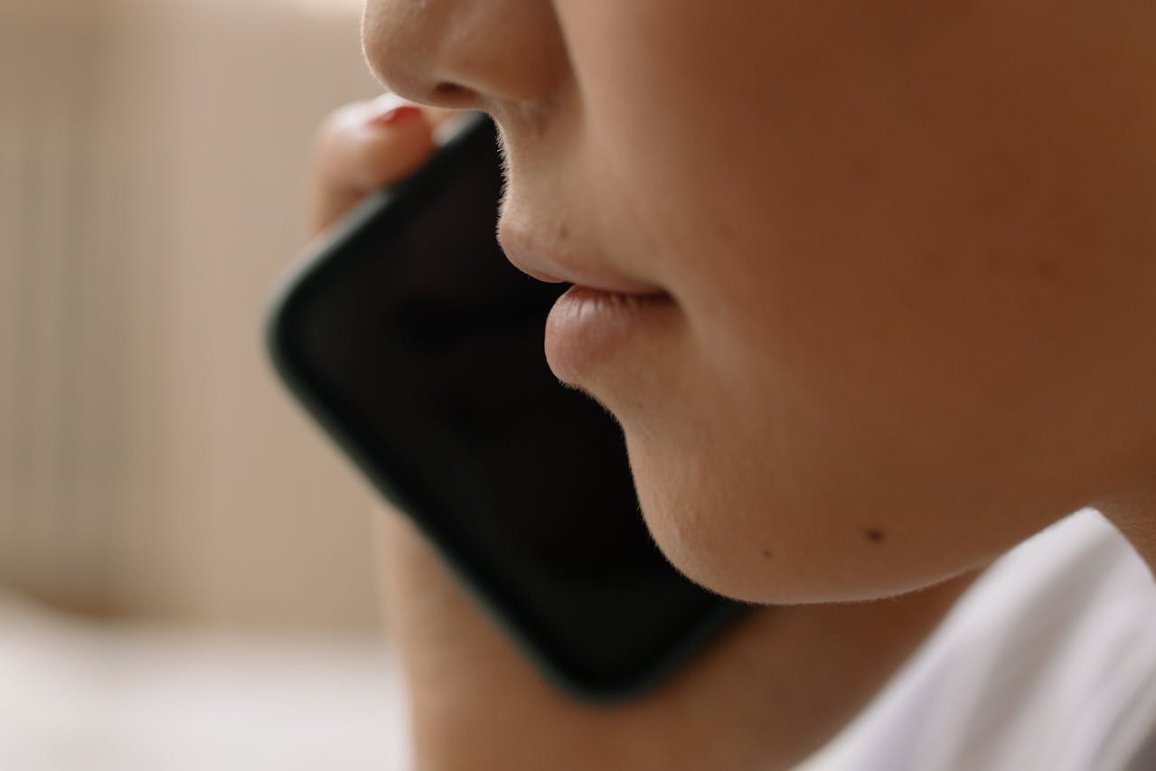 Spela in samtal 2026: så funkar det på iPhone, Android och vad lagen säger